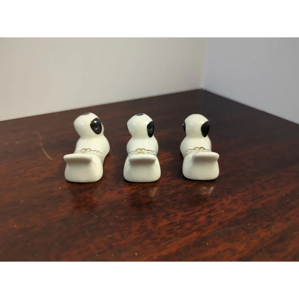 Tao Restaurant Porcelain Chopstick Holders Set of 3 White Gold Asian Style
